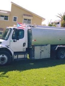 Nos enorgullece ofrecer a nuestros clientes un servicio de alta calidad y una amplia gama de productos de combustible para satisfacer sus necesidades.